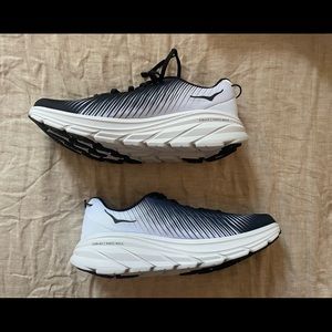 HOKA Rincon 3 Men’s Sneaker (Black/White)